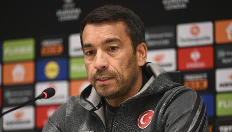 Beşiktaş’ta Bronckhorst’tan istifa yanıtı: İyi değilim