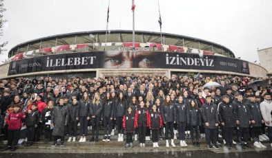 Beşiktaş’tan Gazi Mustafa Kemal Atatürk’ü anma töreni