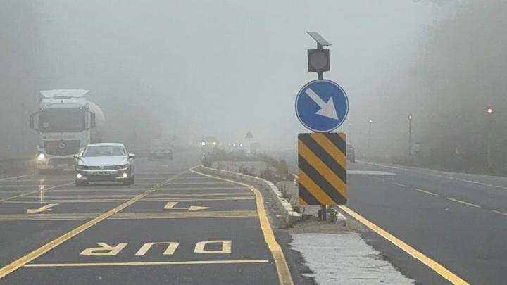 Bolu Dağı’nda sis:  Görüş mesafesi 30 metreye kadar düştü