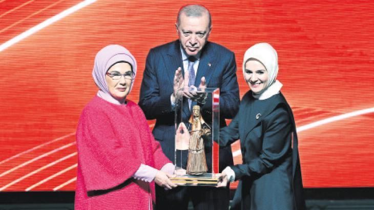 Cumhurbaşkanı Erdoğan’dan “İstanbul Sözleşmesi” eleştirilerine yanıt: ‘Sözleşme değil, kanunlar yaşatır’