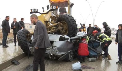 Elâzığ’da korkunç kaza! İş makinesinin altına feci şekilde can verdi