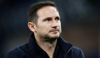 Frank Lampard yeni takımına imzayı attı