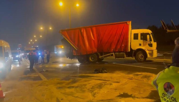 Hadımköy TEM’de kaza: Trafik durdu