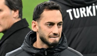 Hakan Çalhanoğlu üzen haberi bizzat verdi