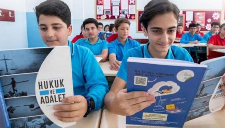 Hukuk ve Adalet dersini şimdiye kadar 1 milyon 147 bin öğrenci seçti