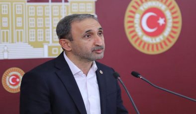 HÜDAPAR'dan çifte vatandaşlık tepkisi: 'Vatandaşlıktan çıkarılsın teklifimiz bekletiliyor'