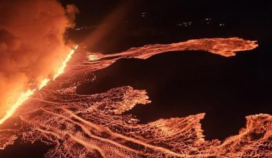 İzlanda’nın Reykjanes Yarımadası’ndaki yanardağ yeniden patladı! İnanılmaz görüntüler…