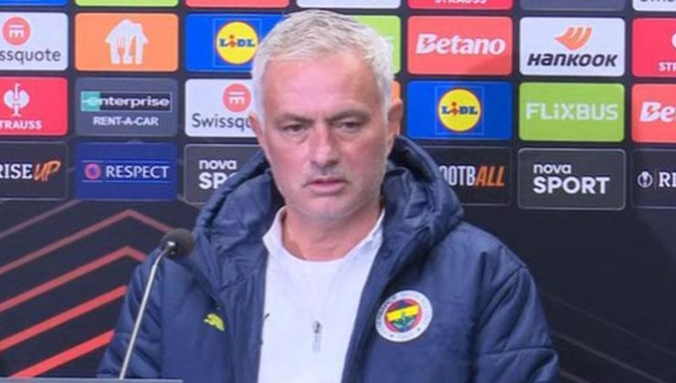 Jose Mourinho: Kaleciler hariç 15 oyuncum var, değişiklikler kolay olacak