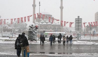 Kayseri’de okullar 1 gün tatil edildi