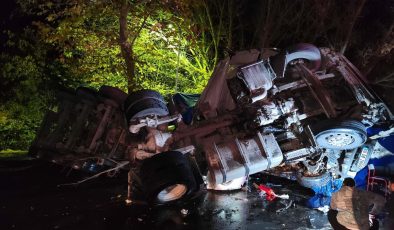 Korkunç ölüm! Kaza yapan şoförün üzerine ‘sülfürik asit’ döküldü, feci çekilde var verdi