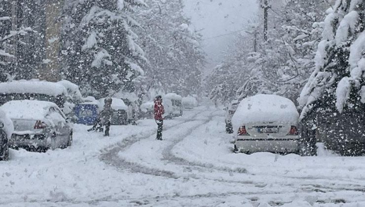 Meteoroloji’den 3 kent için son dakika uyarısı Kuvvetli kar alarmı verildi