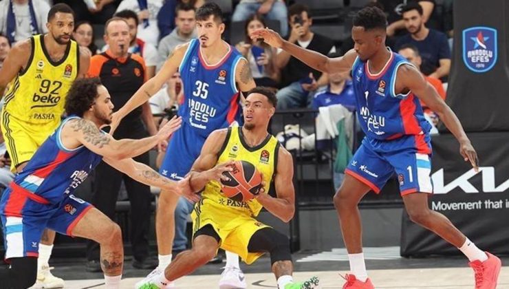 Potada derbi heyecanı! Fenerbahçe Beko'nun Anadolu Efes'i konuk ediyor