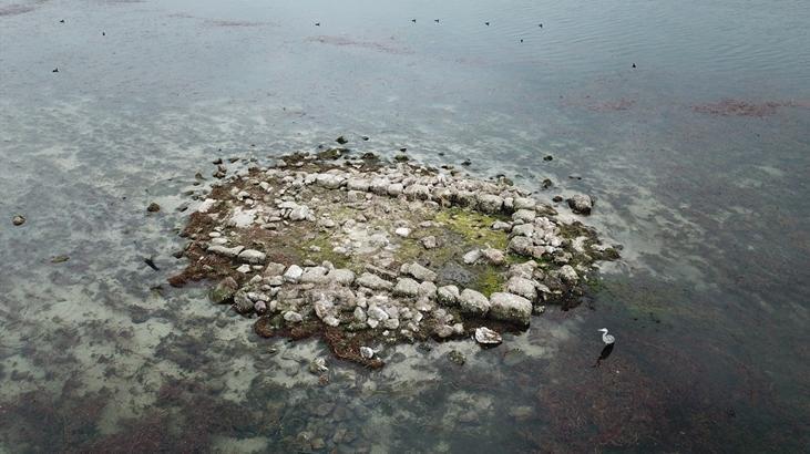 Sapanca’da sular çekildi tarih fışkırdı