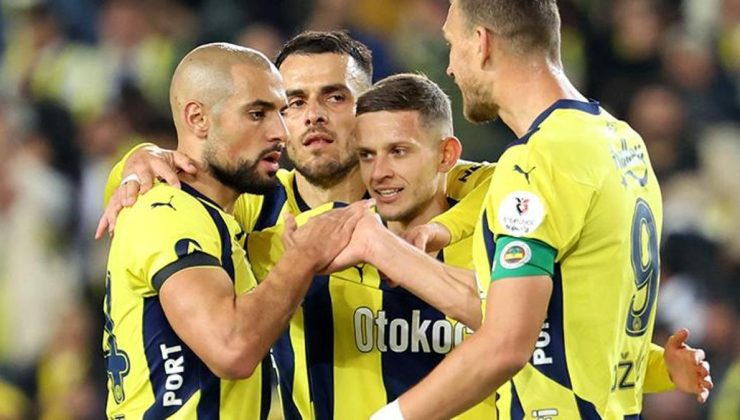 Sofyan Amrabat'tan Kadıköy'de muhteşem füze! Kariyerinde bir ilk…