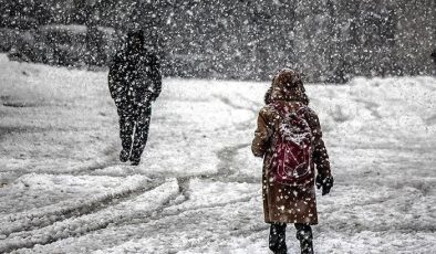 Yozgat’ta eğitime kar engeli! Kar ve tipi nedeniyle okullar 1 gün tatil edildi