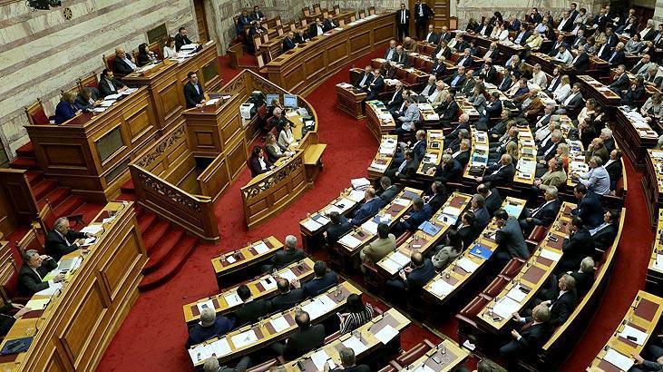 Yunanistan muhalefetinde istifa krizi: SYRIZA 4 vekil kaybetti