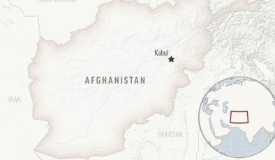 Afganistan’da bakanlık içerisinde patlama