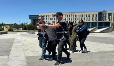 Kayseri’de Atatürk Anıtı’na baltayla saldırmışlardı! Dayı ile yeğenin hapis cezası onandı